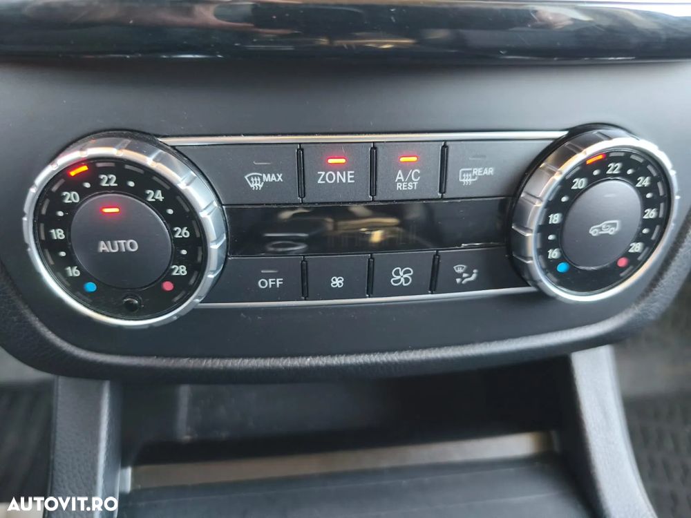 Mercedes-Benz GLE 350 d 4MATIC - 28