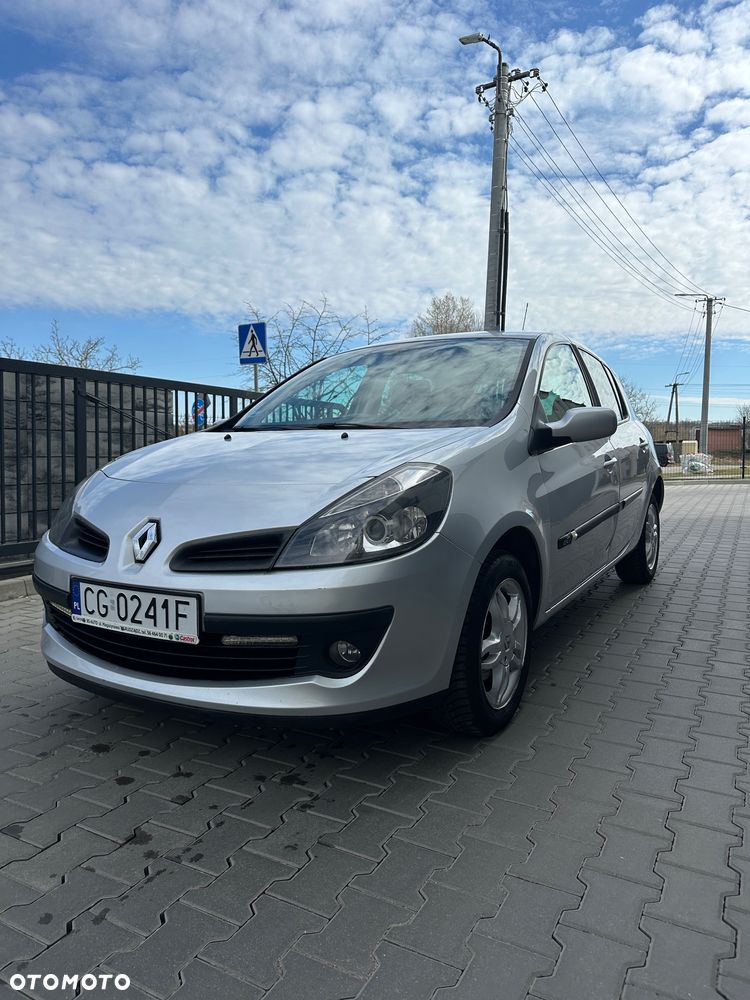 Renault Clio 1.5 dCi Extreme - 19