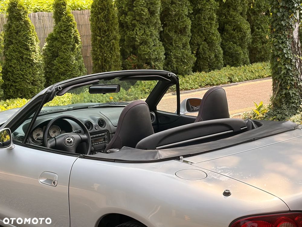 Mazda MX-5 1.9i 16V - 14