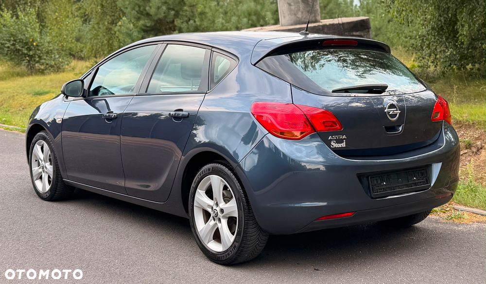 Opel Astra 1.4 ecoFLEX - 10