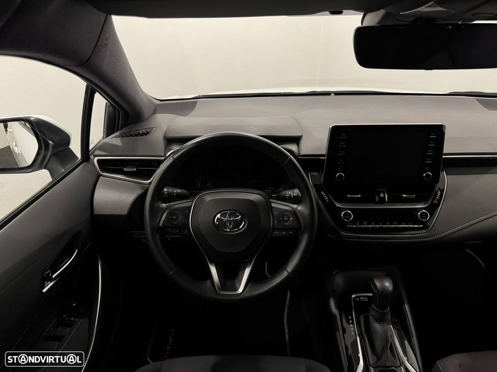Toyota Corolla 1.8 Hybrid Exclusive - 8