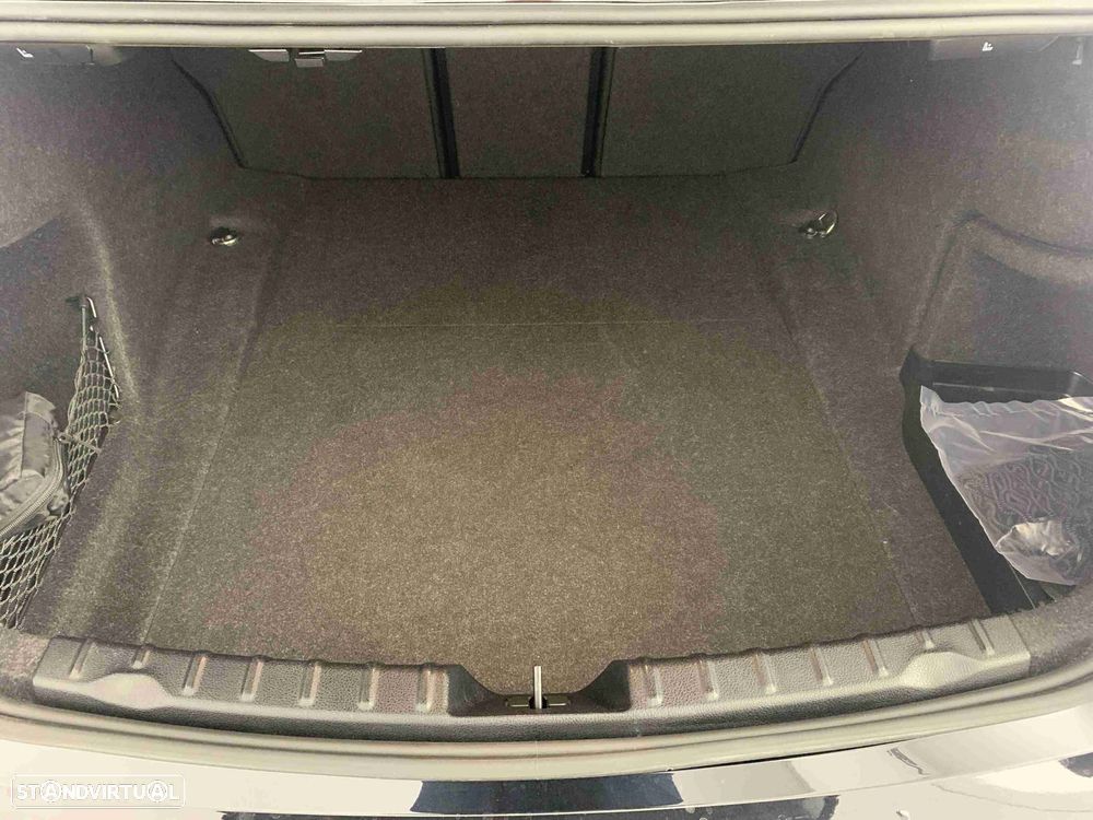 BMW 318 d Line Sport Auto - 14