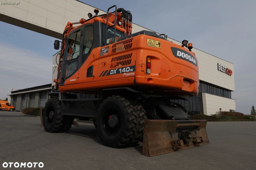Doosan DX140W-3 - 8