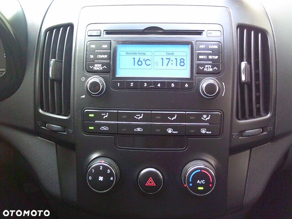 Hyundai i30 1.4 Classic + - 18