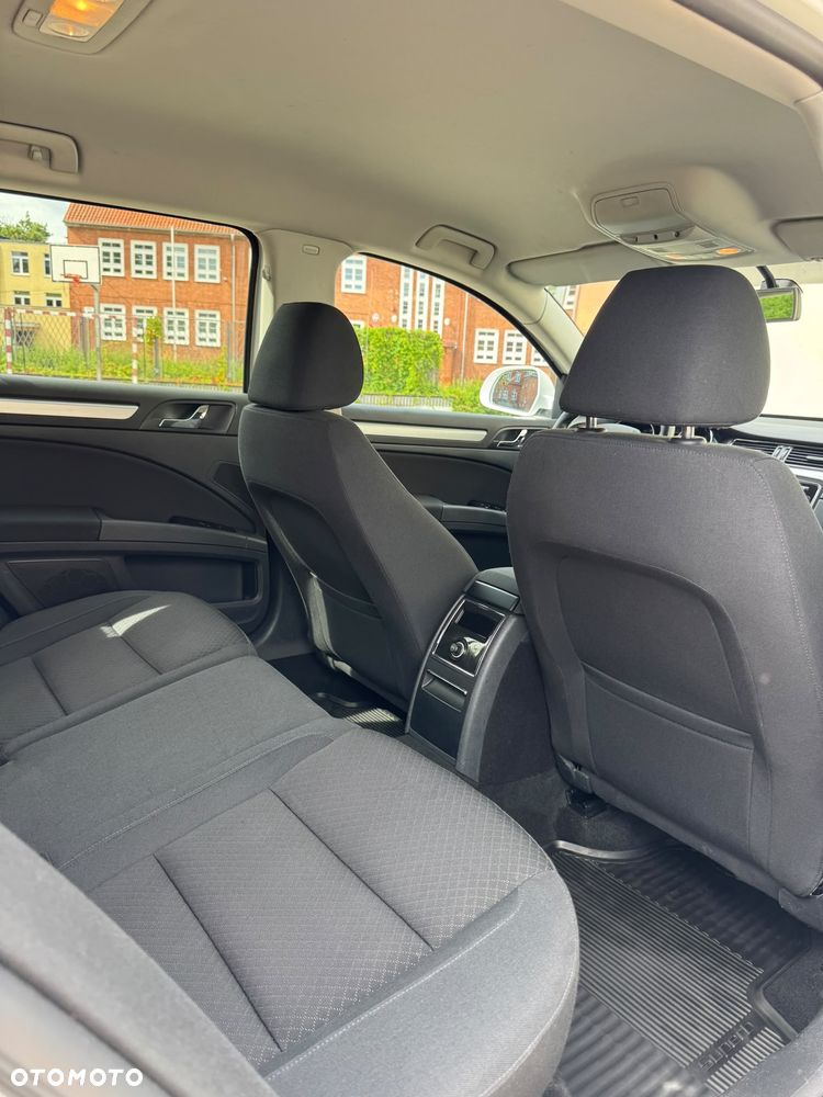 Skoda Superb 2.0 TDI Elegance DSG - 6