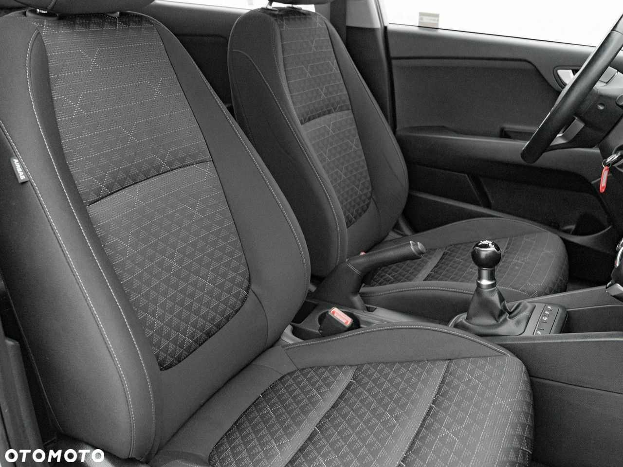 Kia Rio 1.2 M - 34
