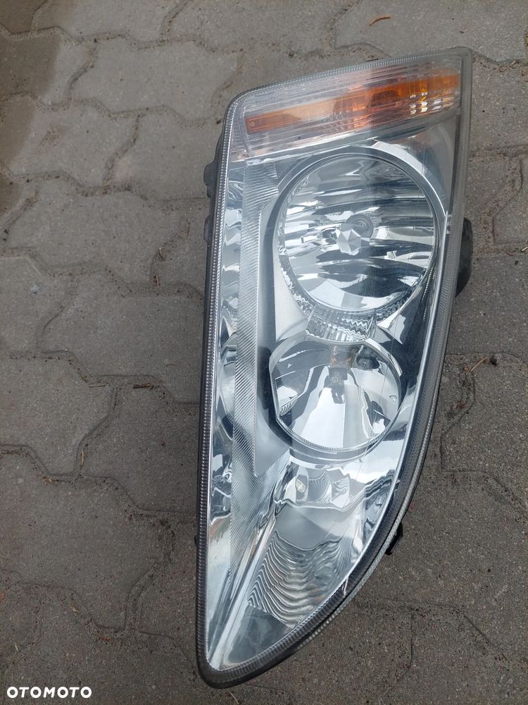 Reflektor prawy lewy Ford Focus MK2 - 3