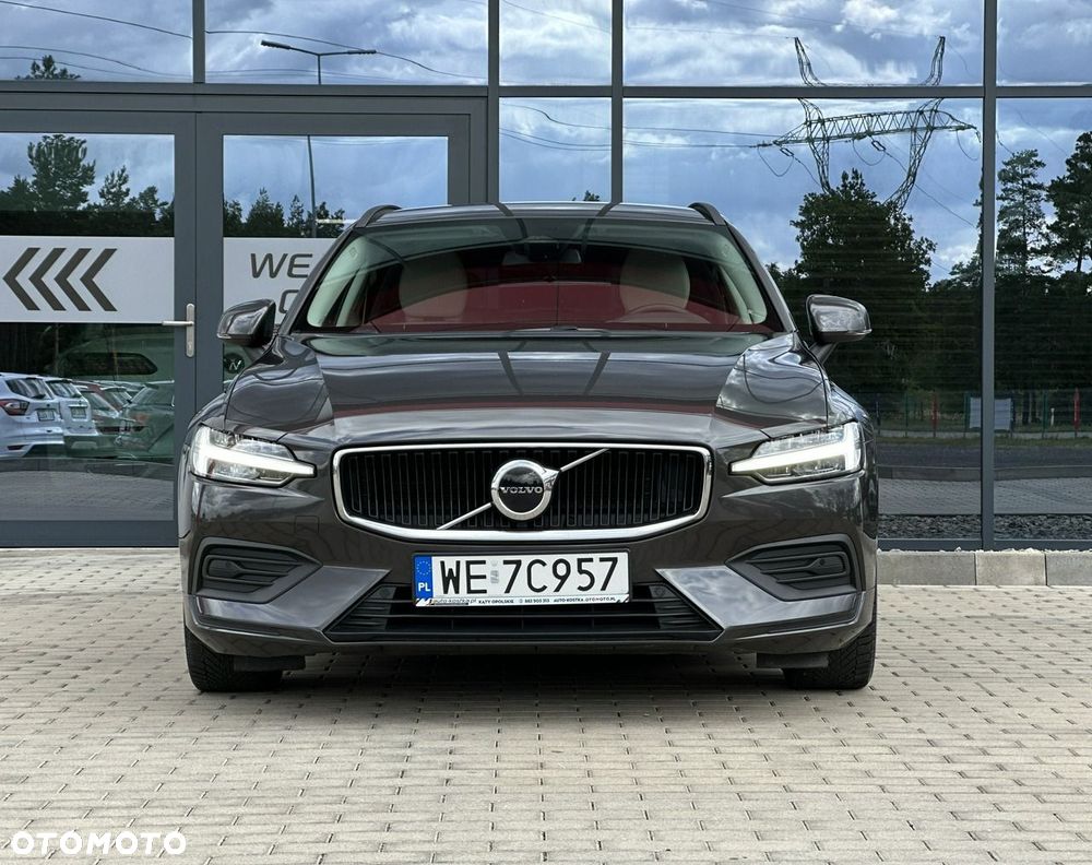 Volvo V60 B3 B DKG Essential - 5