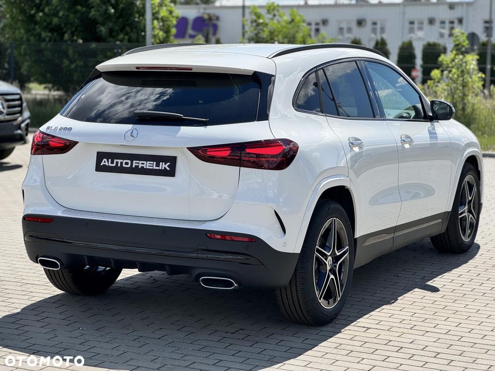Mercedes-Benz GLA 200 mHEV AMG Line 7G-DCT - 12
