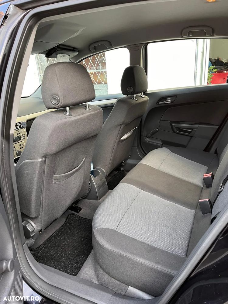 Opel Astra 1.3 CDTI - 8