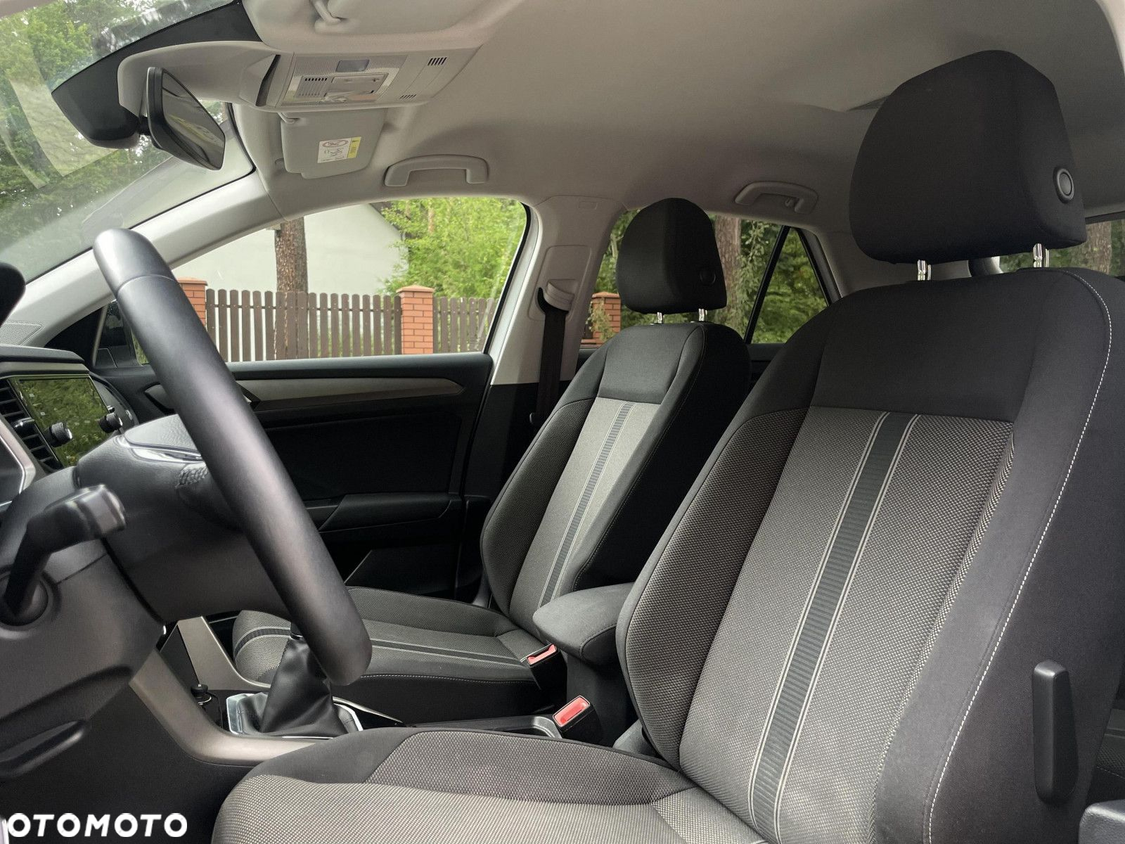 Volkswagen T-Roc - 14