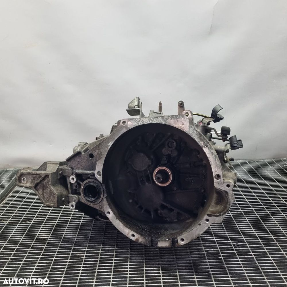 Cutie de viteze manuala Mitsubishi Outlander Facelift 2.2 Diesel 2009 - 2012 177CP ... - 1