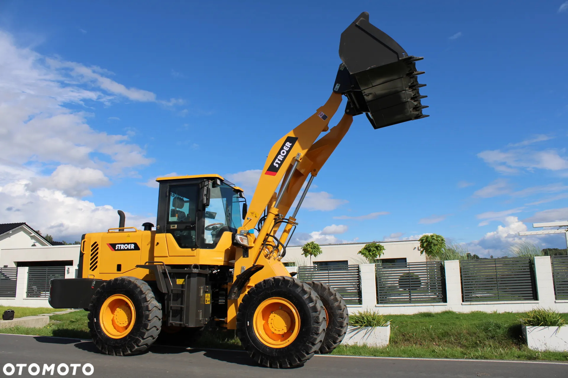 Stroer NW 930 - 16