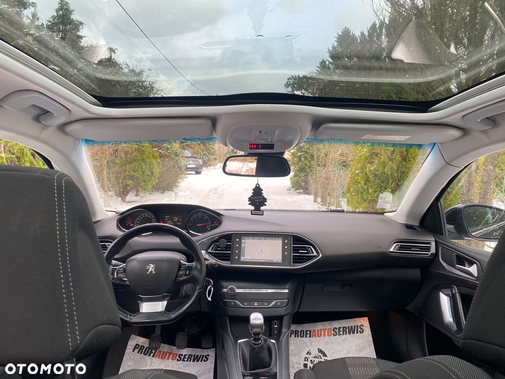 Peugeot 308 1.6 e-HDi Allure S&S - 15