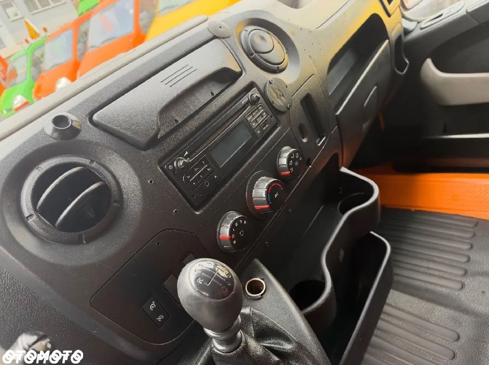 Renault Master 2.3DCi 2015r. 2 x Drzwi Przesuwne Klima Ładne Opony I wł. - 17