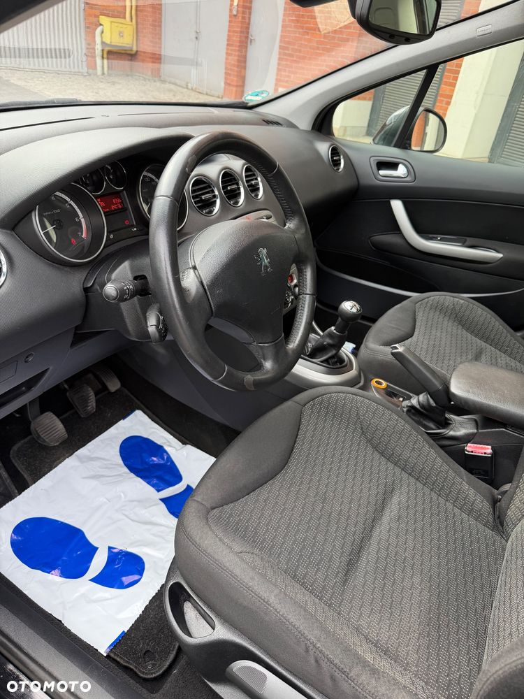 Peugeot 308 1.6 Trendy Navtech - 27