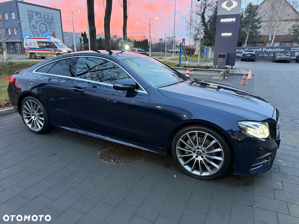 Mercedes-Benz Klasa E 220 d 4-Matic 9G-TRONIC - 12