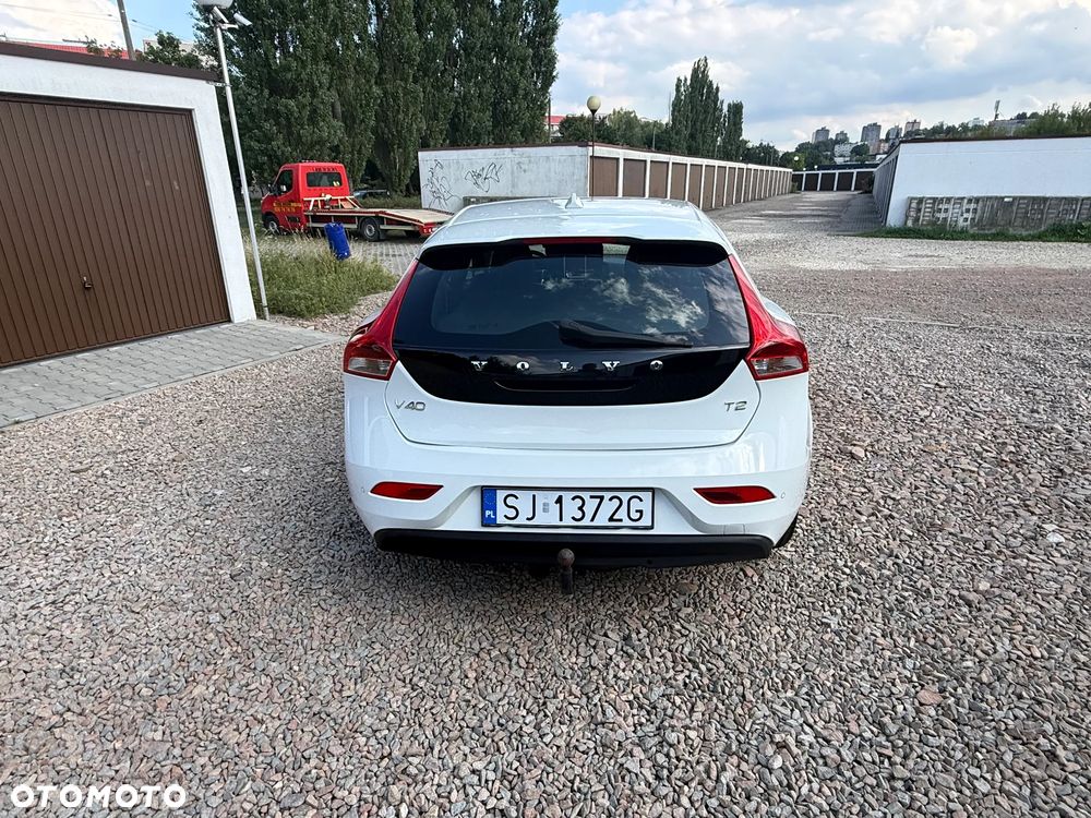 Volvo V40 T2 Drive-E Base - 11