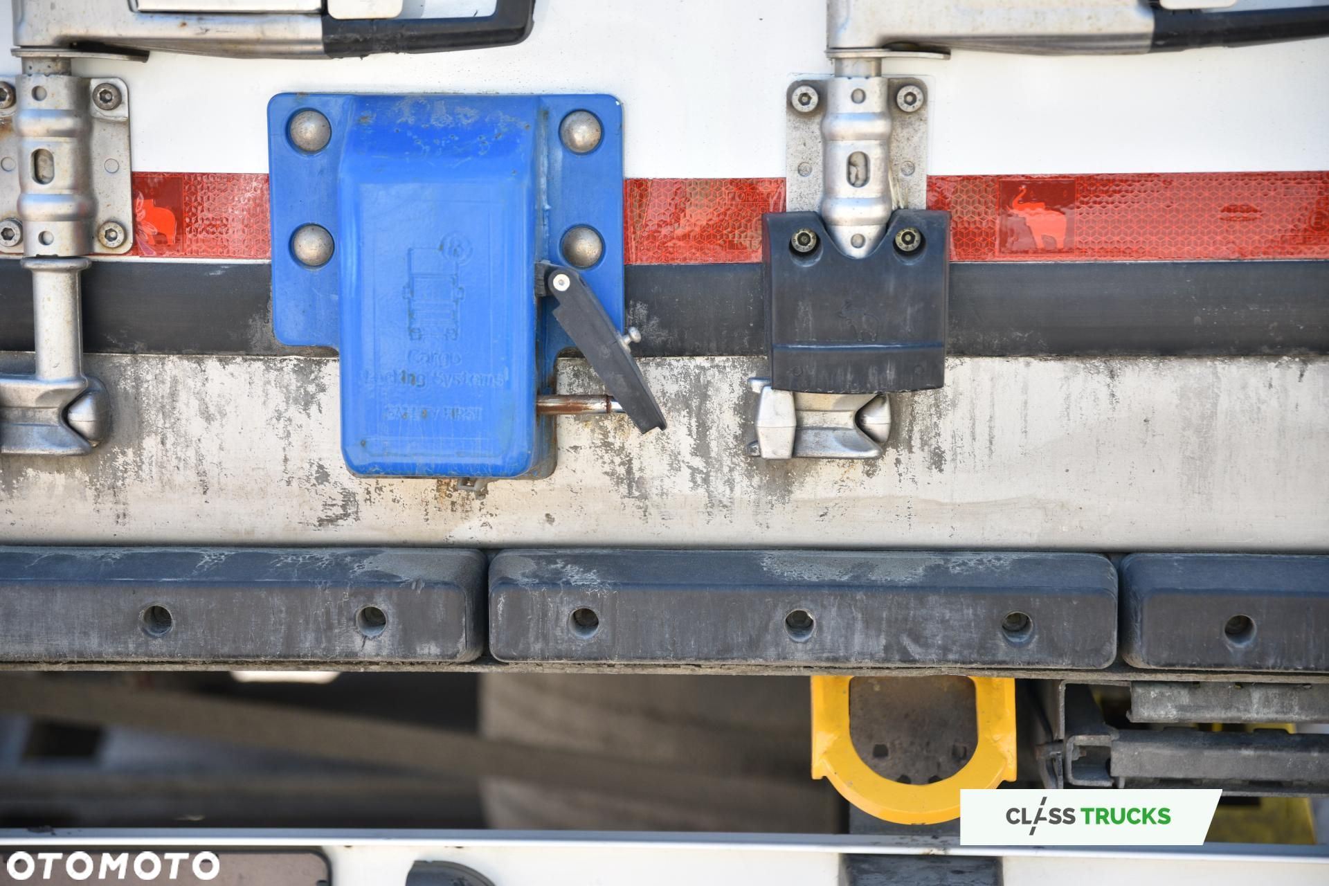 Schmitz Cargobull SKO Double Deck FP 60 ThermoKing SLXi 300 Lifting Axle - 10