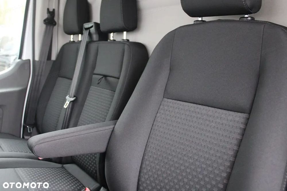 Ford Transit 350 L3H2 Trend 2.0 130KM - 10