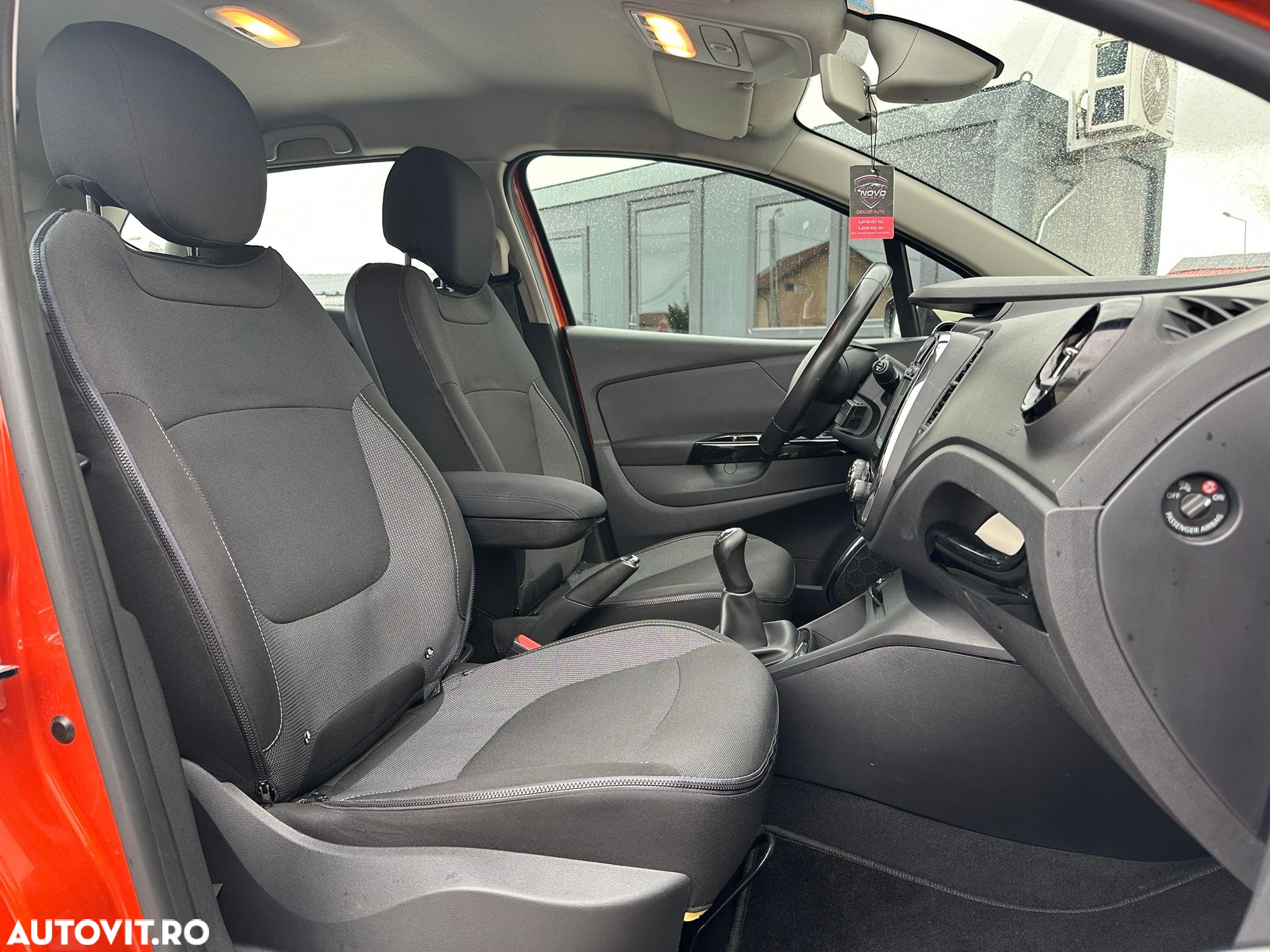 Renault Captur (ENERGY) TCe 90 INTENS - 24