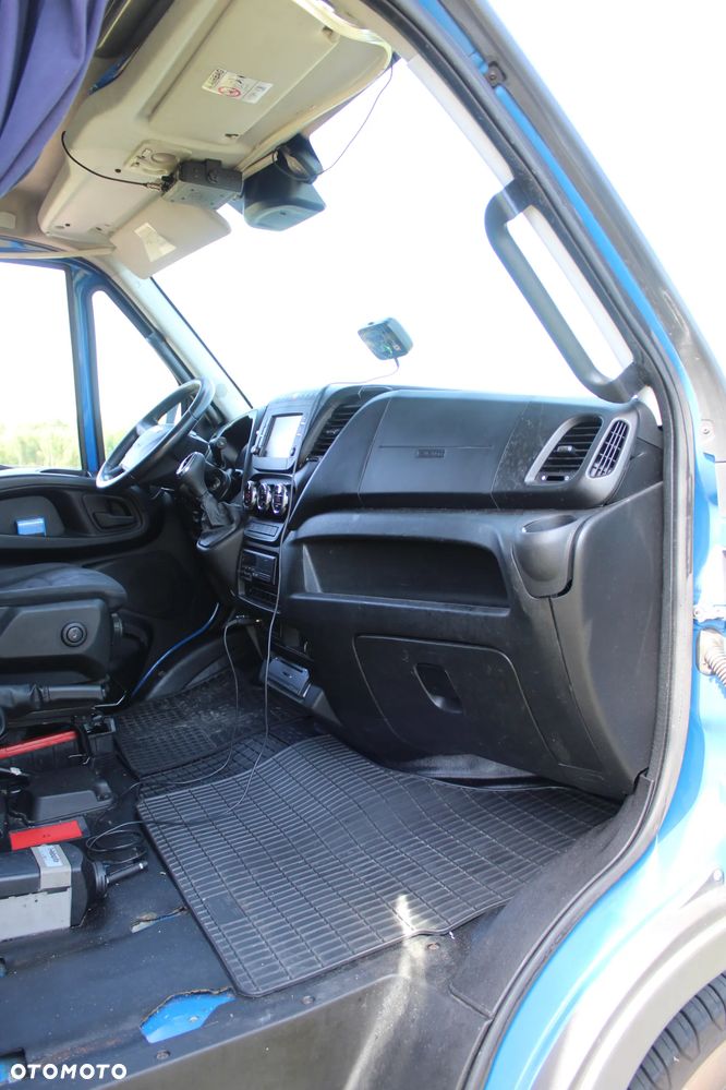 Iveco Daily 70C18 - 25