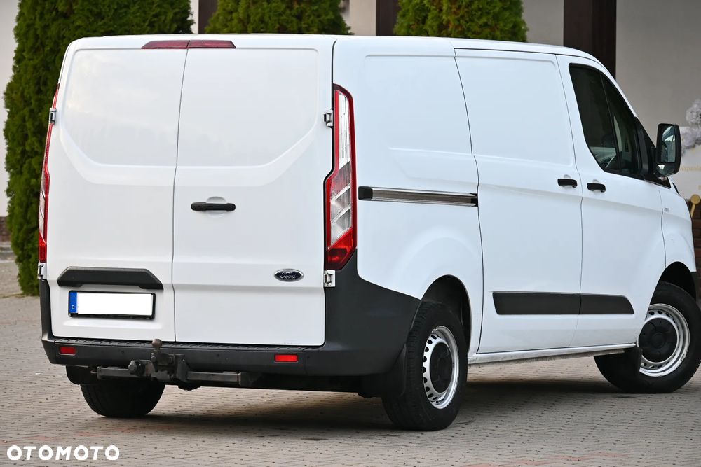 Ford TRANSIT CUSTOM - 14