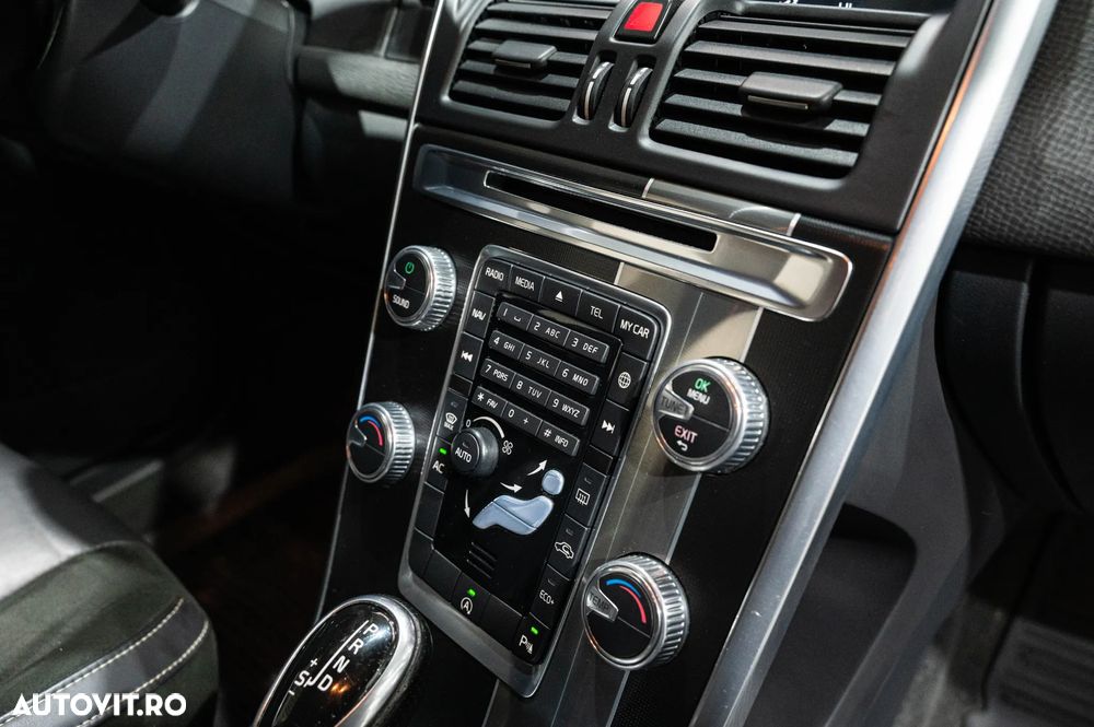 Volvo XC 60 D4 VEA Start-Stop R-Design - 13