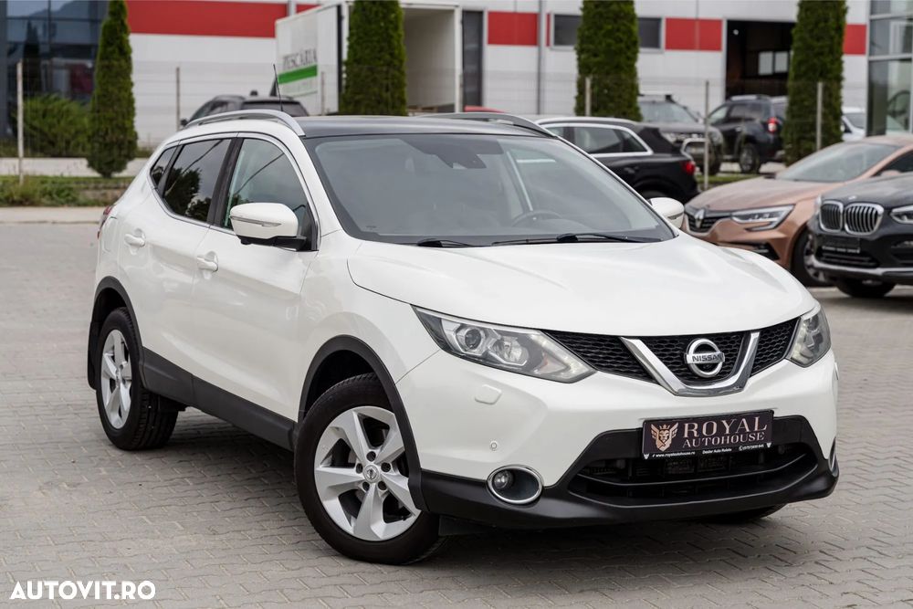 Nissan Qashqai 1.6 DCI Start/Stop X-TRONIC Tekna - 2