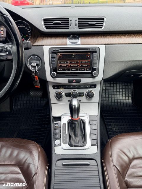 Volkswagen Passat 2.0 TDI DSG BlueMotion Technology Exclusive - 9