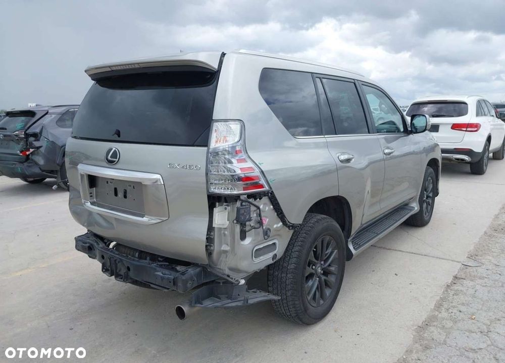 Lexus GX - 7