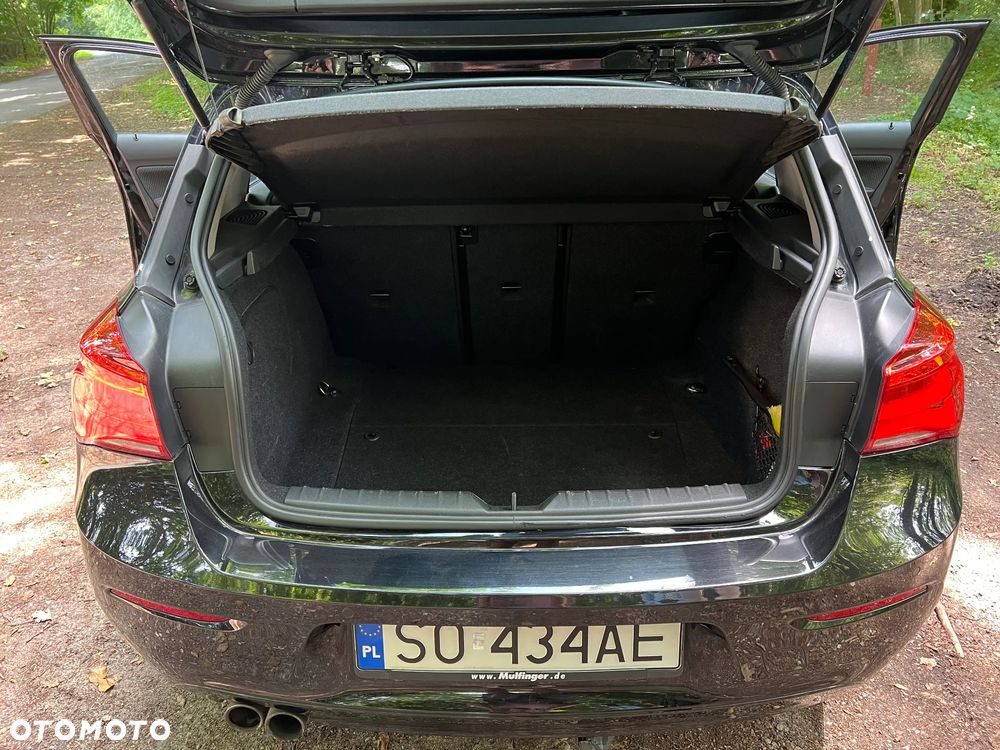 BMW Seria 1 120i - 12