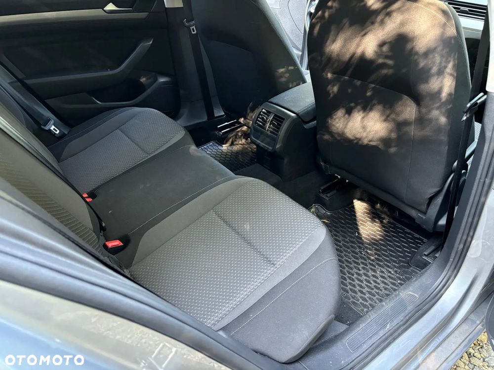 Volkswagen Passat 1.5 TSI EVO Business - 36