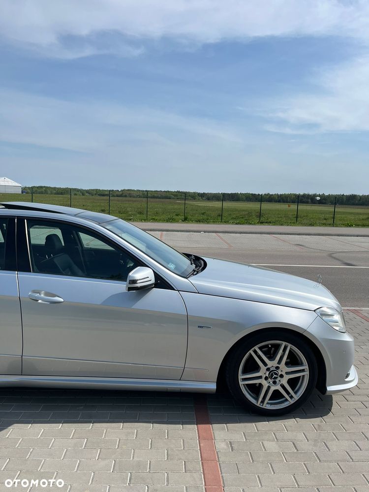 Mercedes-Benz Klasa E 300 CDI DPF BlueEFFICIENCY 7G-TRONIC Avantgarde - 3