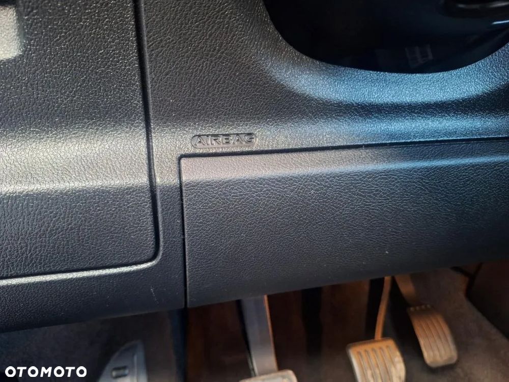 Ford S-Max - 21