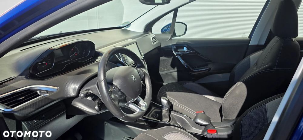 Peugeot 2008 PureTech 82 Allure - 11