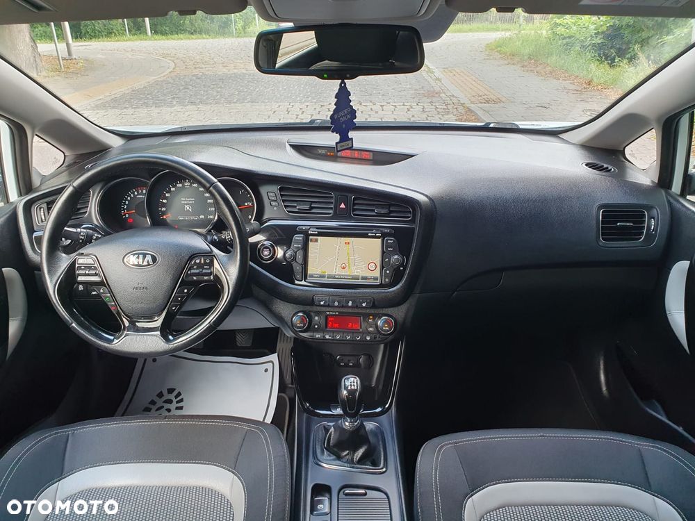 Kia Ceed 1.6 GDI XL - 8
