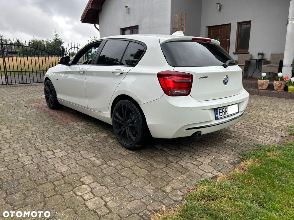 BMW Seria 1 120d xDrive Sport Line - 7