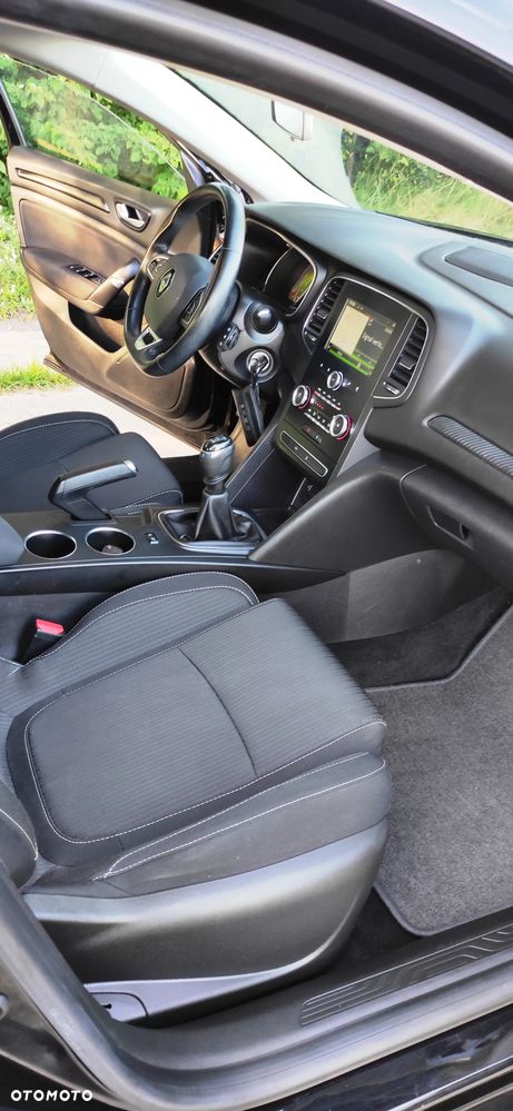 Renault Megane ENERGY TCe 100 INTENS - 23