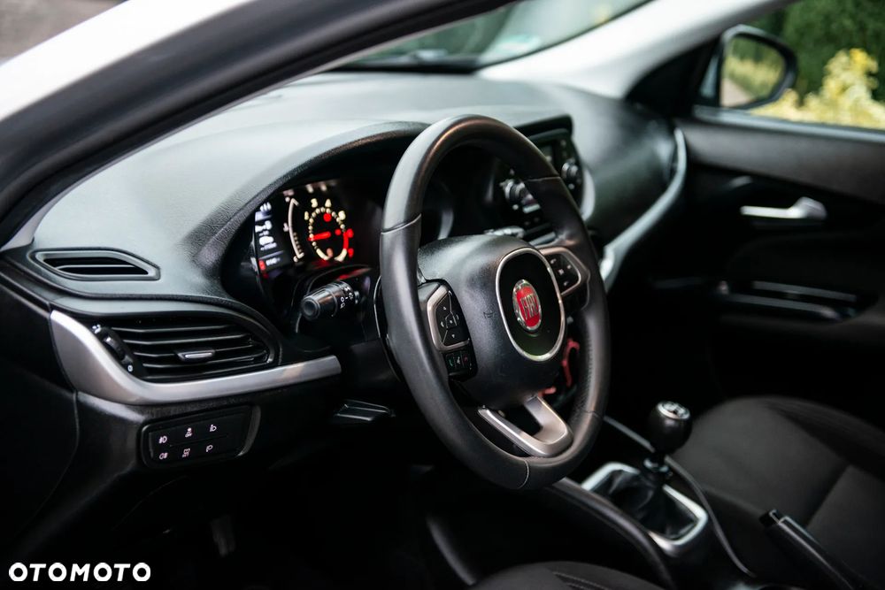 Fiat Tipo 1.4 T-Jet 16v Easy - 20