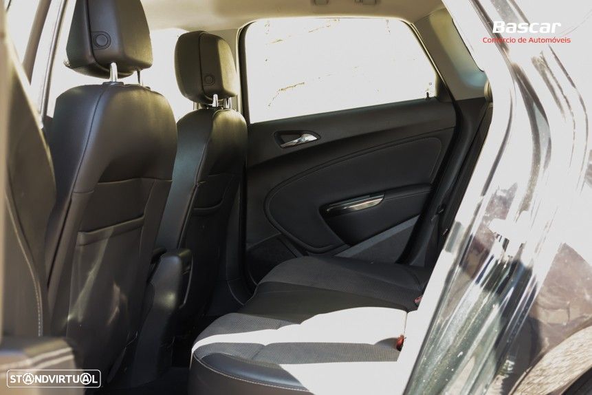 Opel Astra 1.7 CDTI Cosmo - 16