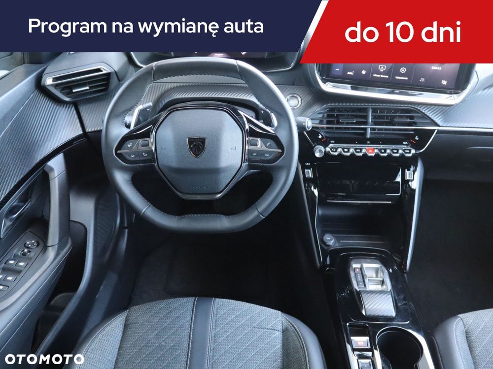 Peugeot 2008 - 9