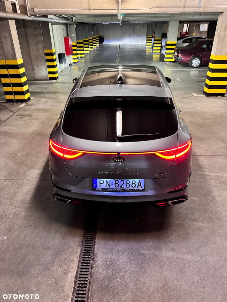 Kia ProCeed 1.6 T-GDI GT DCT - 10