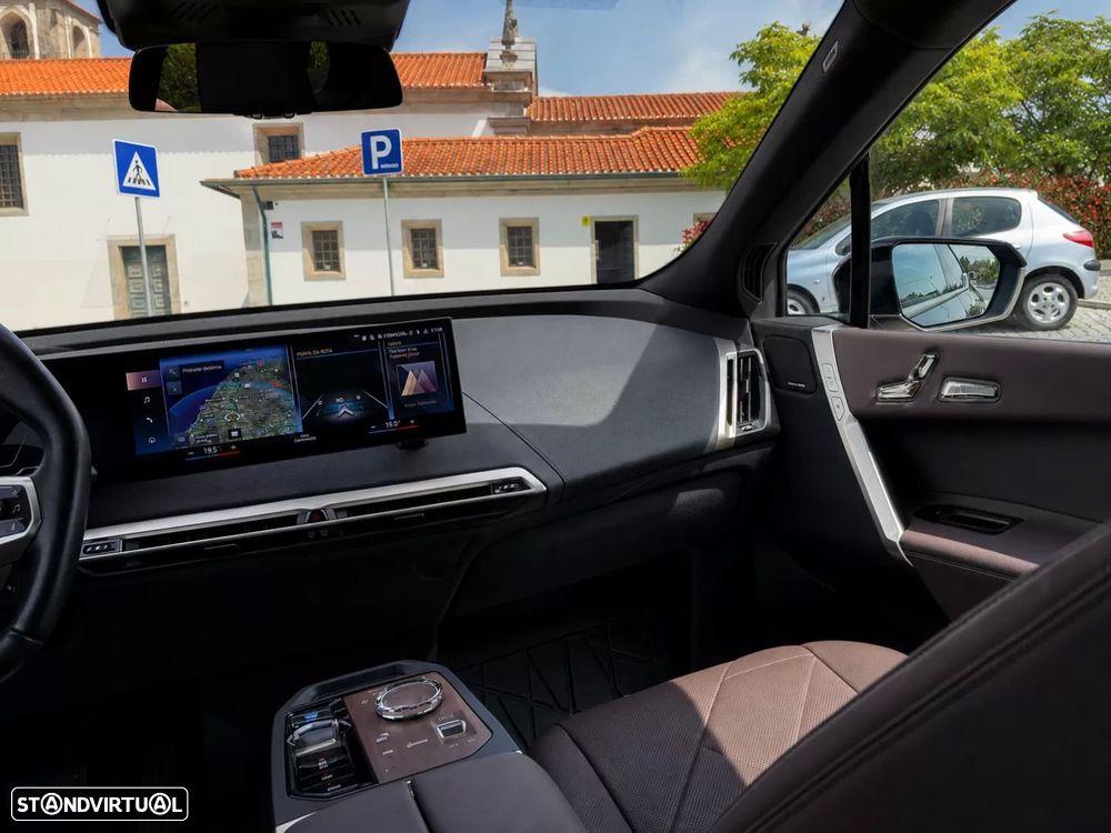 BMW iX xDrive 40 - 25