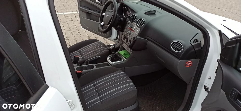 Ford Focus 1.6 TDCi Trend DPF - 32