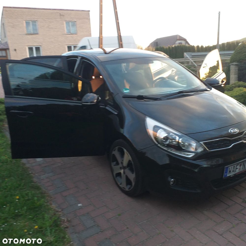 Kia Rio - 9