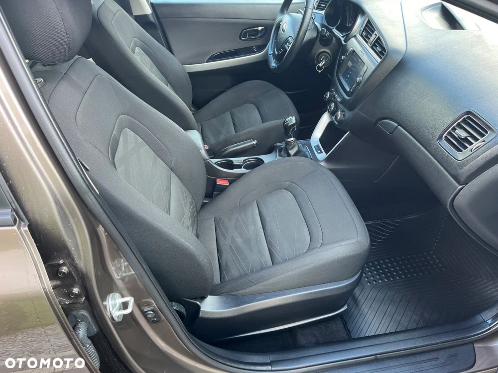 Kia Ceed 1.6 GDI L - 19