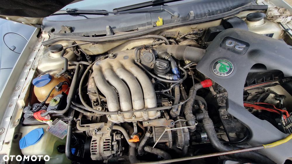 Skoda Octavia I na części - 4