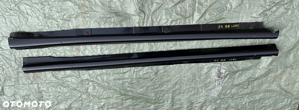 AUDI A4 B8 S4 B8 NAKŁADKI LISTWY PROGOWE LEWA PRAWA KOMPLET 8K0071685 LISTWY PROGOWE A4 LZ9Y - 2