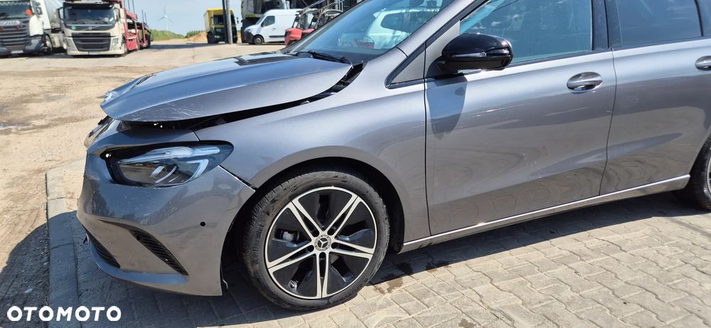 Mercedes-Benz Klasa B 180 d 8G-DCT - 9